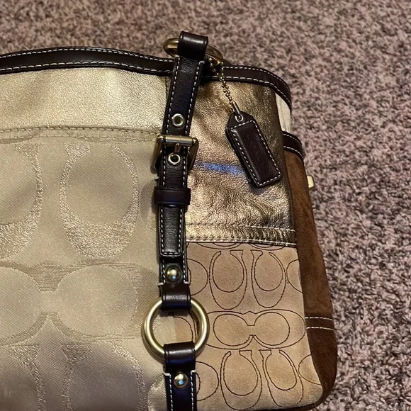 Beautiful Bronze, Brown, Suede/Leather Glitter Coach Purse! - Picture 4 of 9